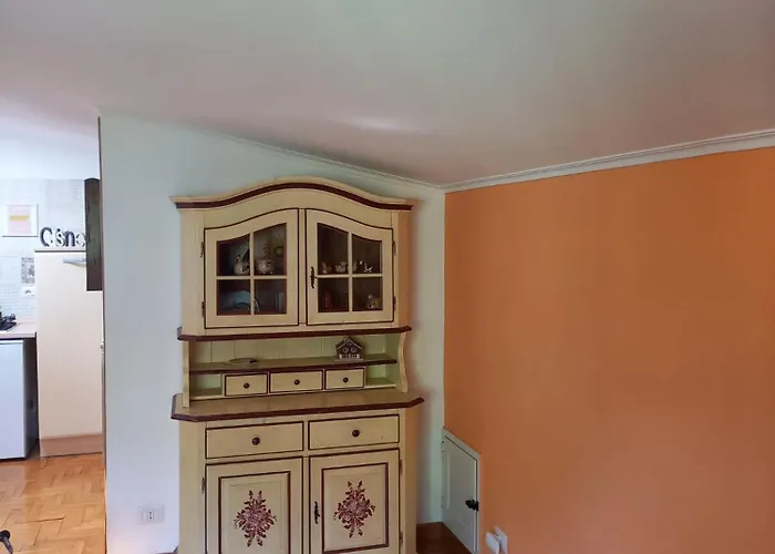 Testoni Lt Διαμέρισμα